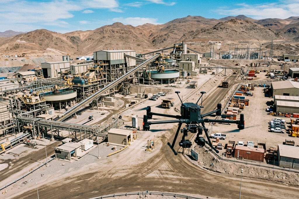 Drones industriales utilizados en una operación empresarial en Chile